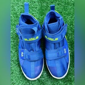 Nike Air Lebron Soldier XIII Shoes Royal Blue Volt Green AR7585-400 Youth Sz 6.5